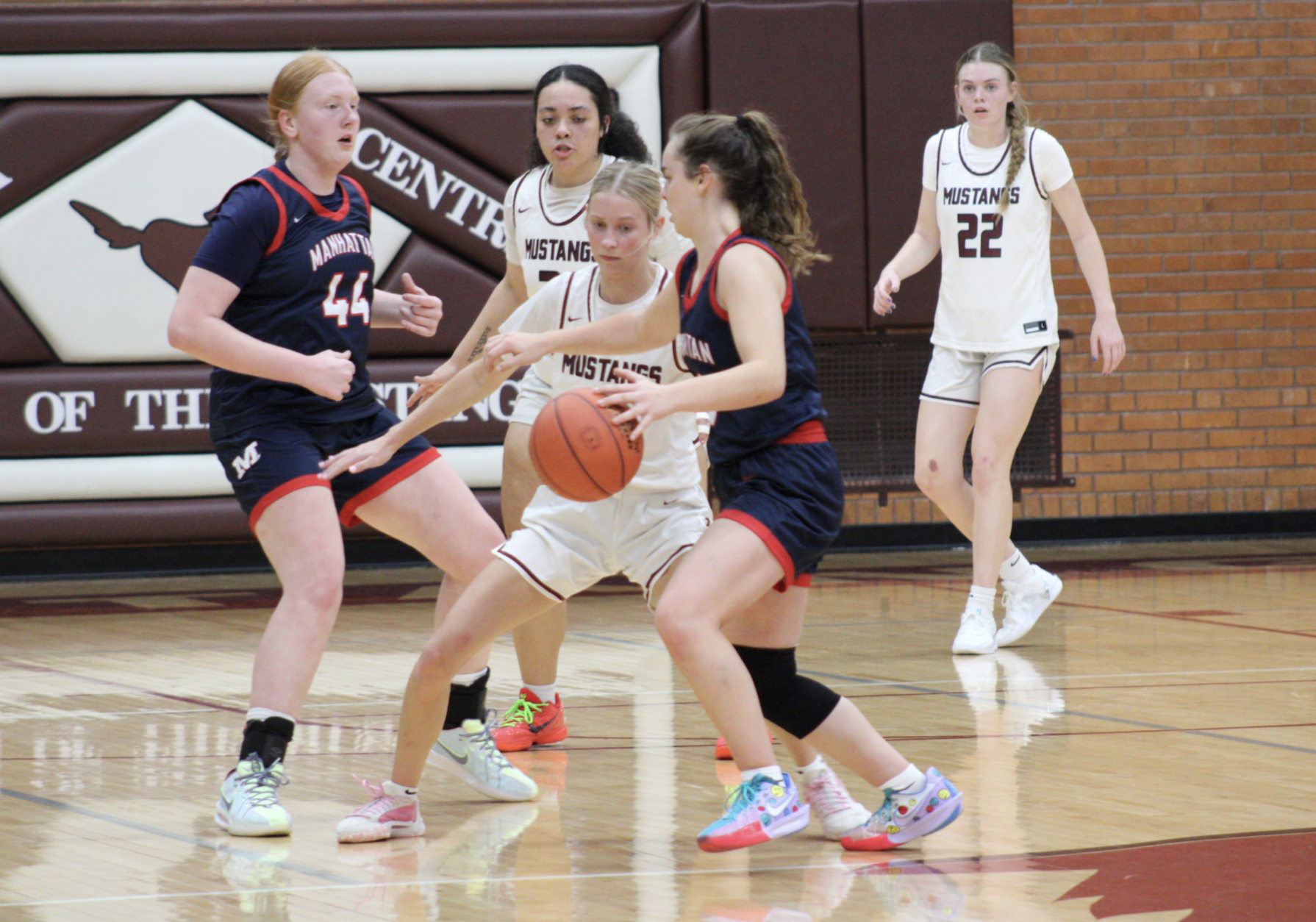 Varsity Girls Basketball vs. Manhattan 12/10 (Photo Gallery)